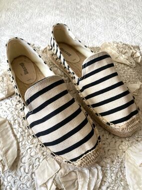 Soludos Black And Tan Cream Striped Espadrille Slip On Old Money Loafers Size 8